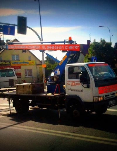 Sygnalizacja świetlna Łagiewniki. Wynajem podnośnika Łagiewniki. Podnośnik koszowy Łagiewniki,